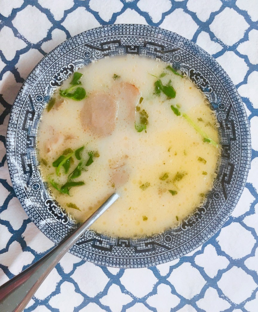 COCONUT LEMONGRASS CHICKEN HOT AND SOUR SOUP